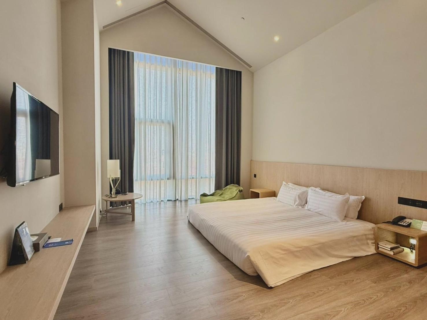 Discovery Hotel Magong Exterior photo